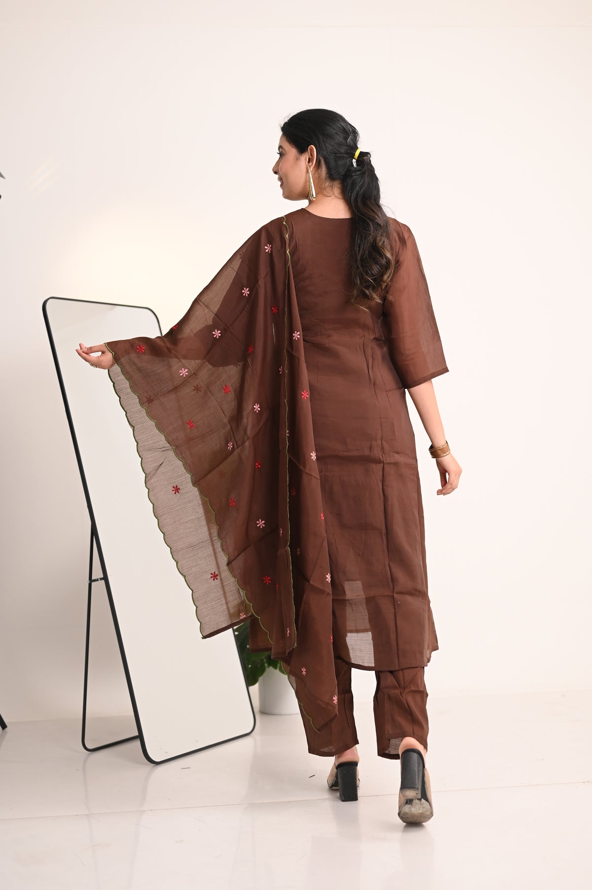 Nevash Mul Chanderi Suit Set