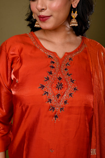 Nevash Roman Glass Suit Set