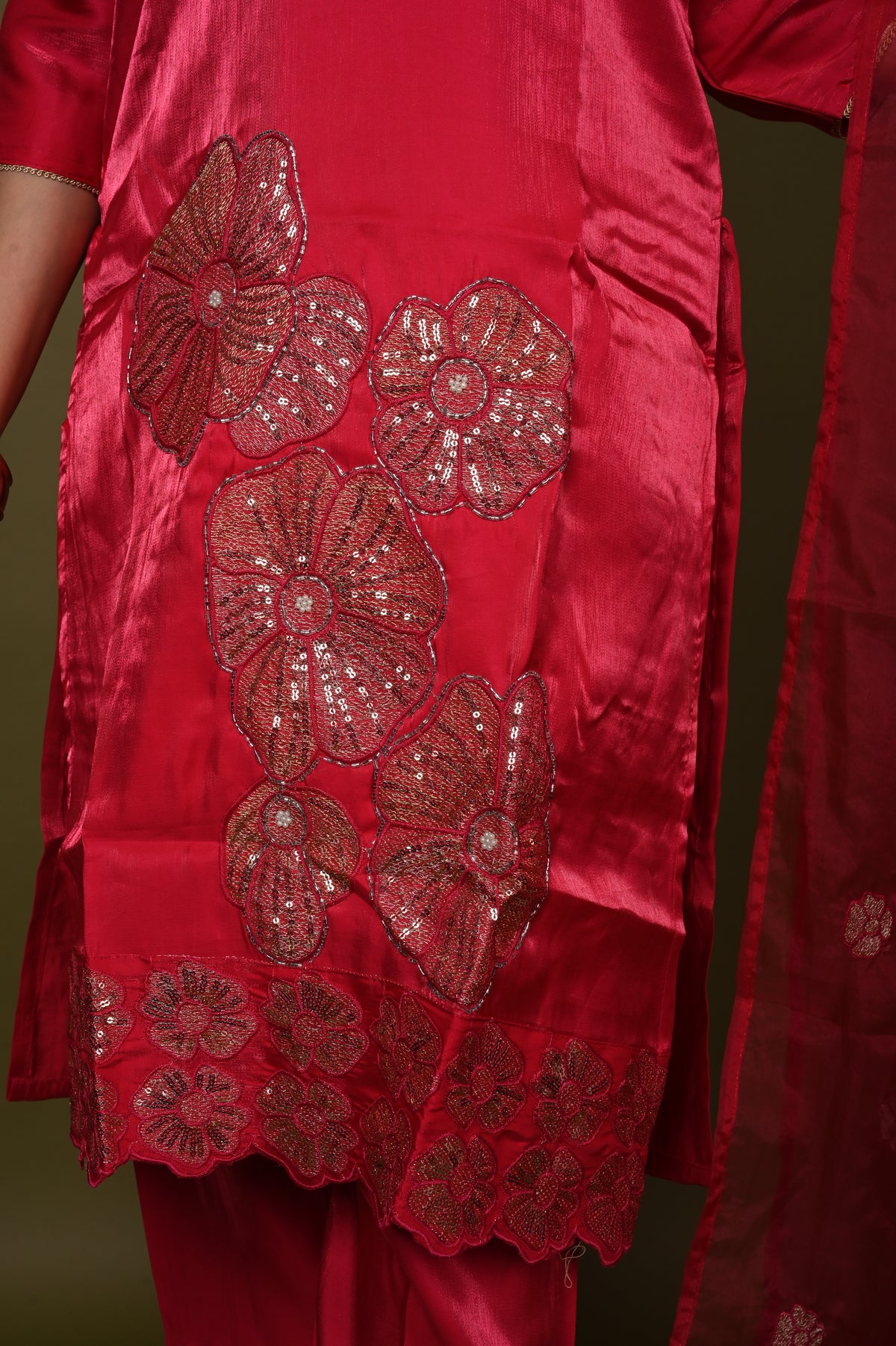 Nevash Glass Silk Suit Set