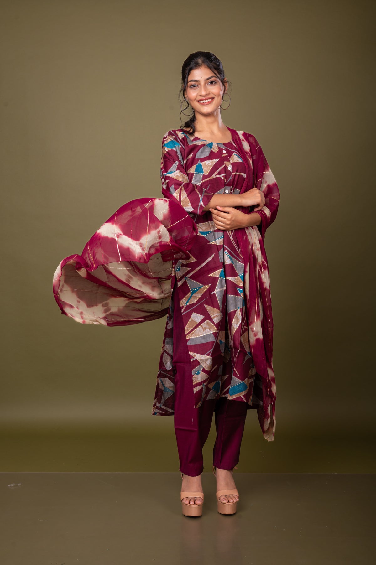 Nevash Vertical Sagun Suit Set