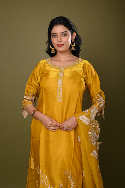 Nevash Roman Glass Suit Set
