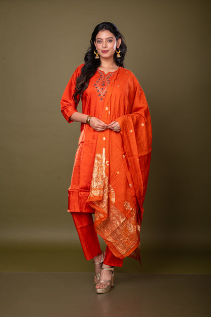 Nevash Roman Glass Suit Set