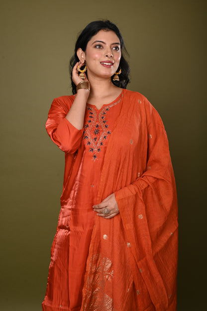 Nevash Roman Glass Suit Set
