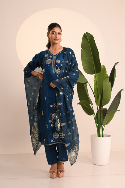 Nevash Glass Hand Work Suit Set