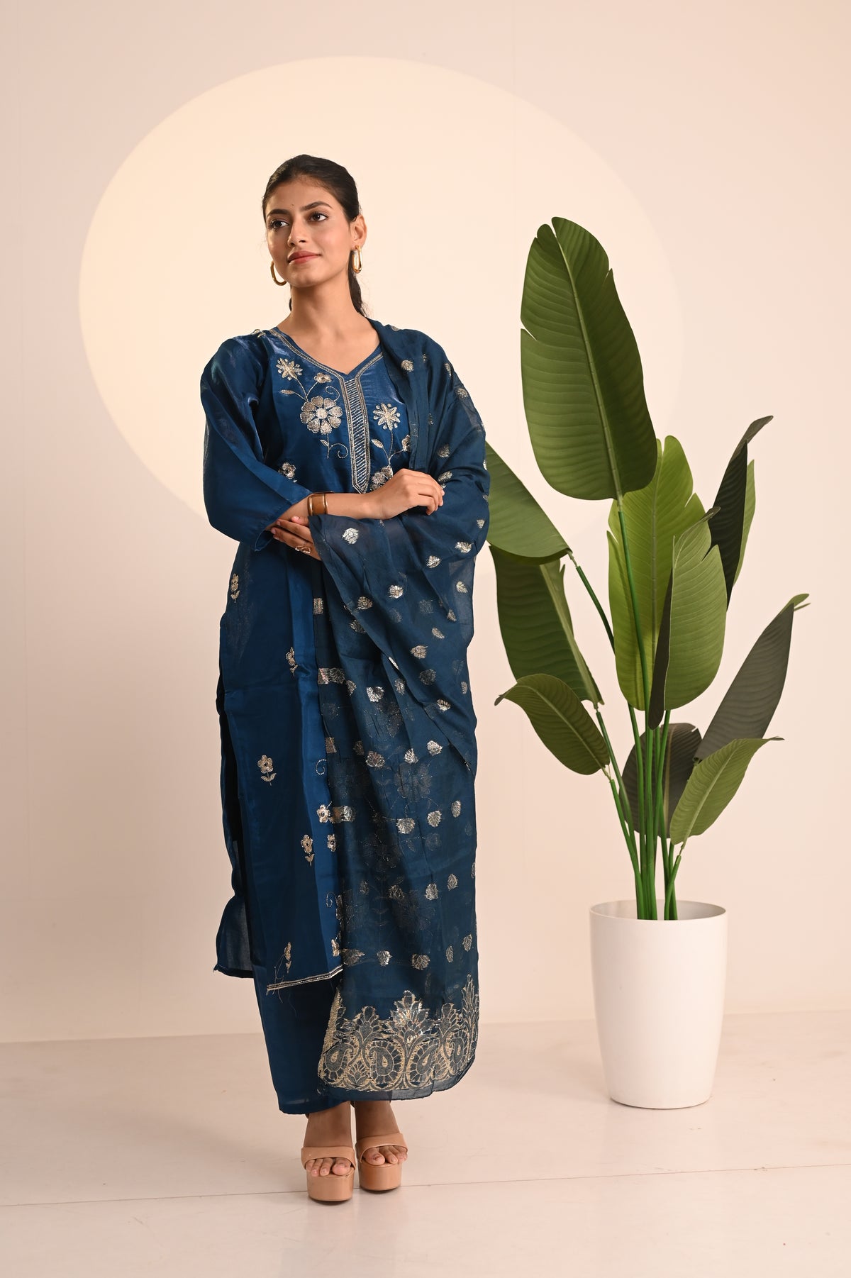 Nevash Glass Hand Work Suit Set