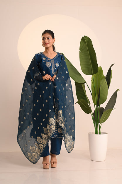 Nevash Glass Hand Work Suit Set