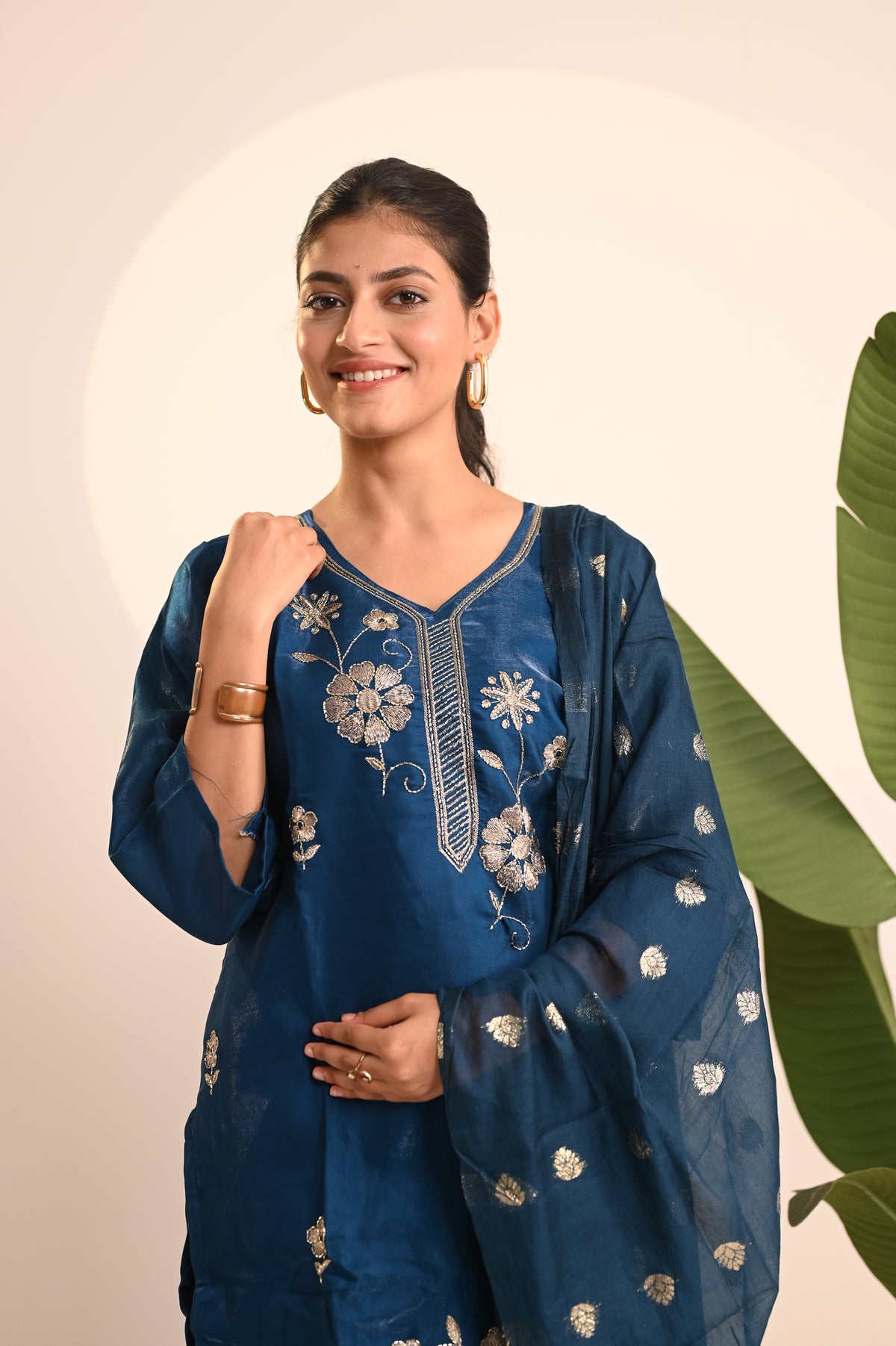 Nevash Glass Hand Work Suit Set