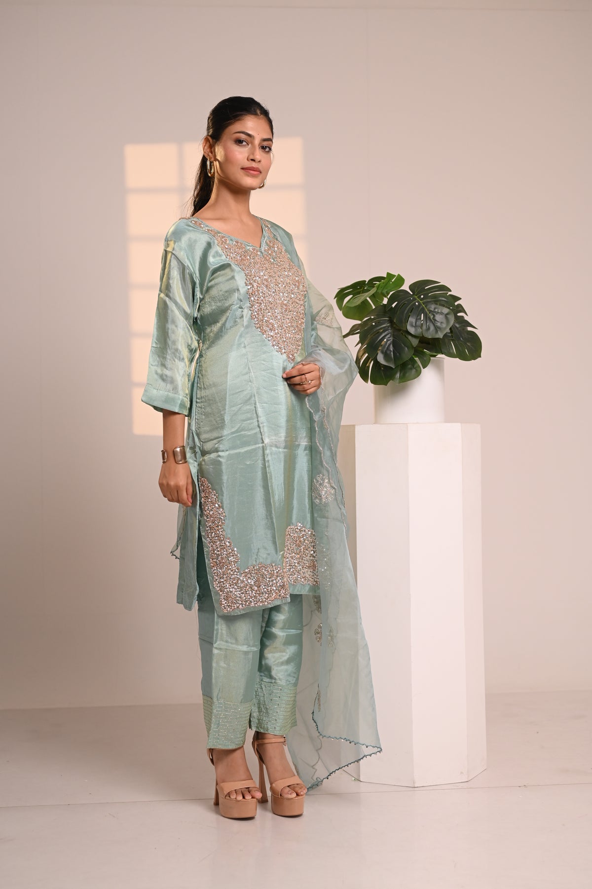 Nevash Crystal Shimmer Suit Set