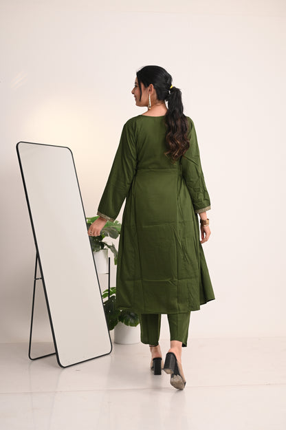 Nevash Chinoon 2-Piece Suit Set