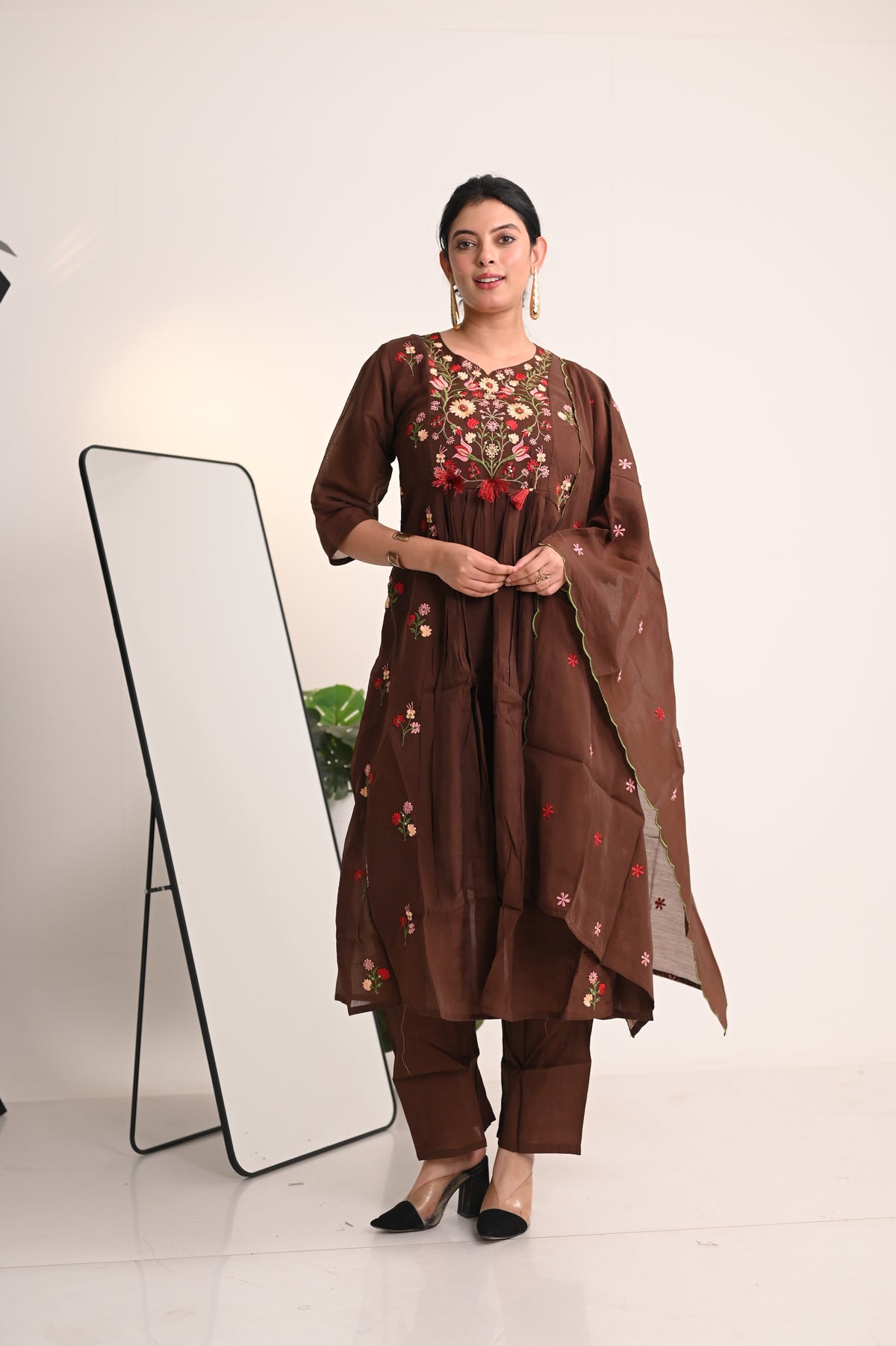 Nevash Mul Chanderi Suit Set