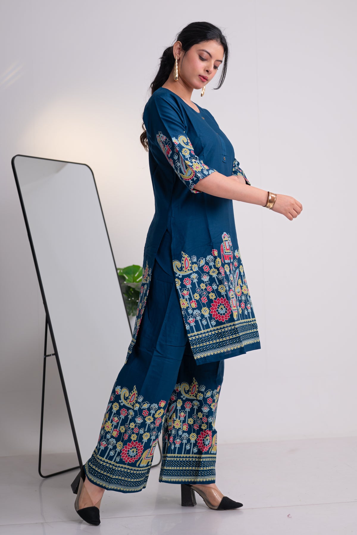 Nevash Heavy Slub Print Khata Suit Set