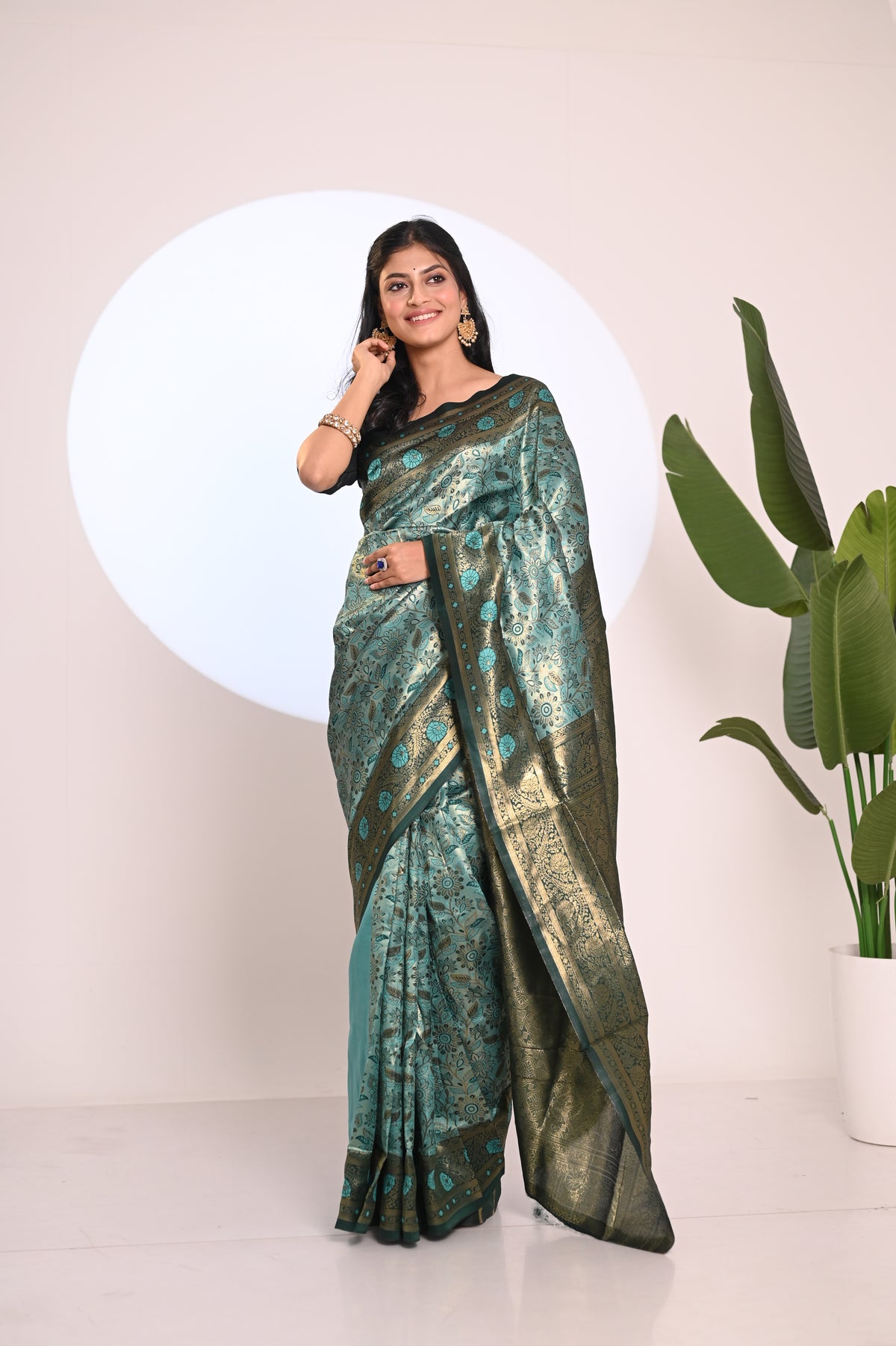 Nevash Dual-Tone Golden Silk Saree