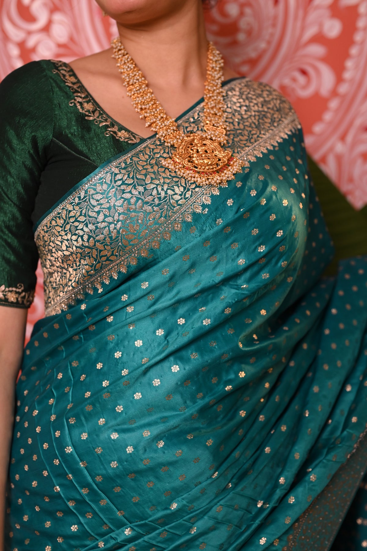 Nevash Dhurandar Floral Butti Silk Saree