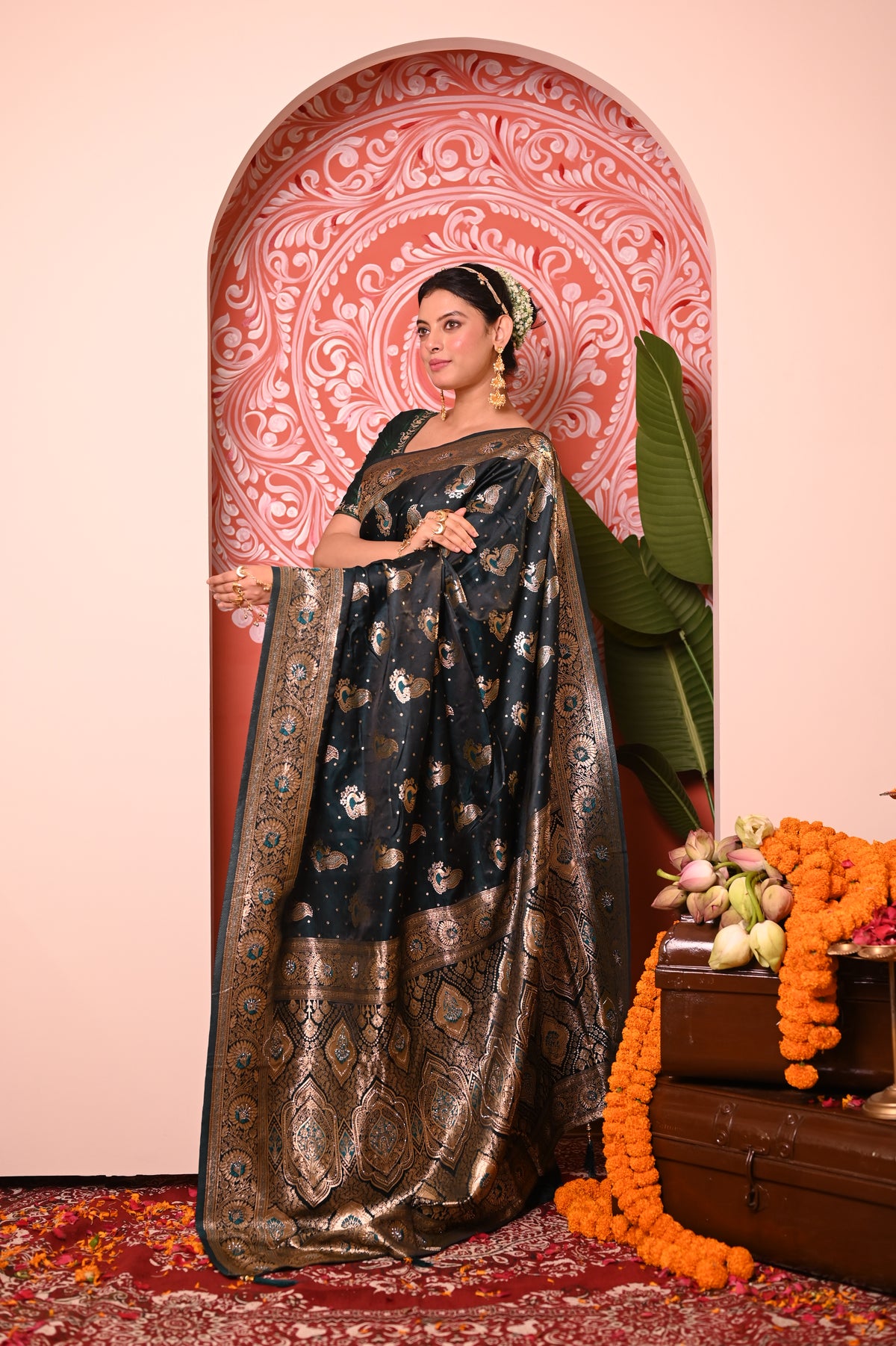 Nevash Zarqan Crystal Satin Saree