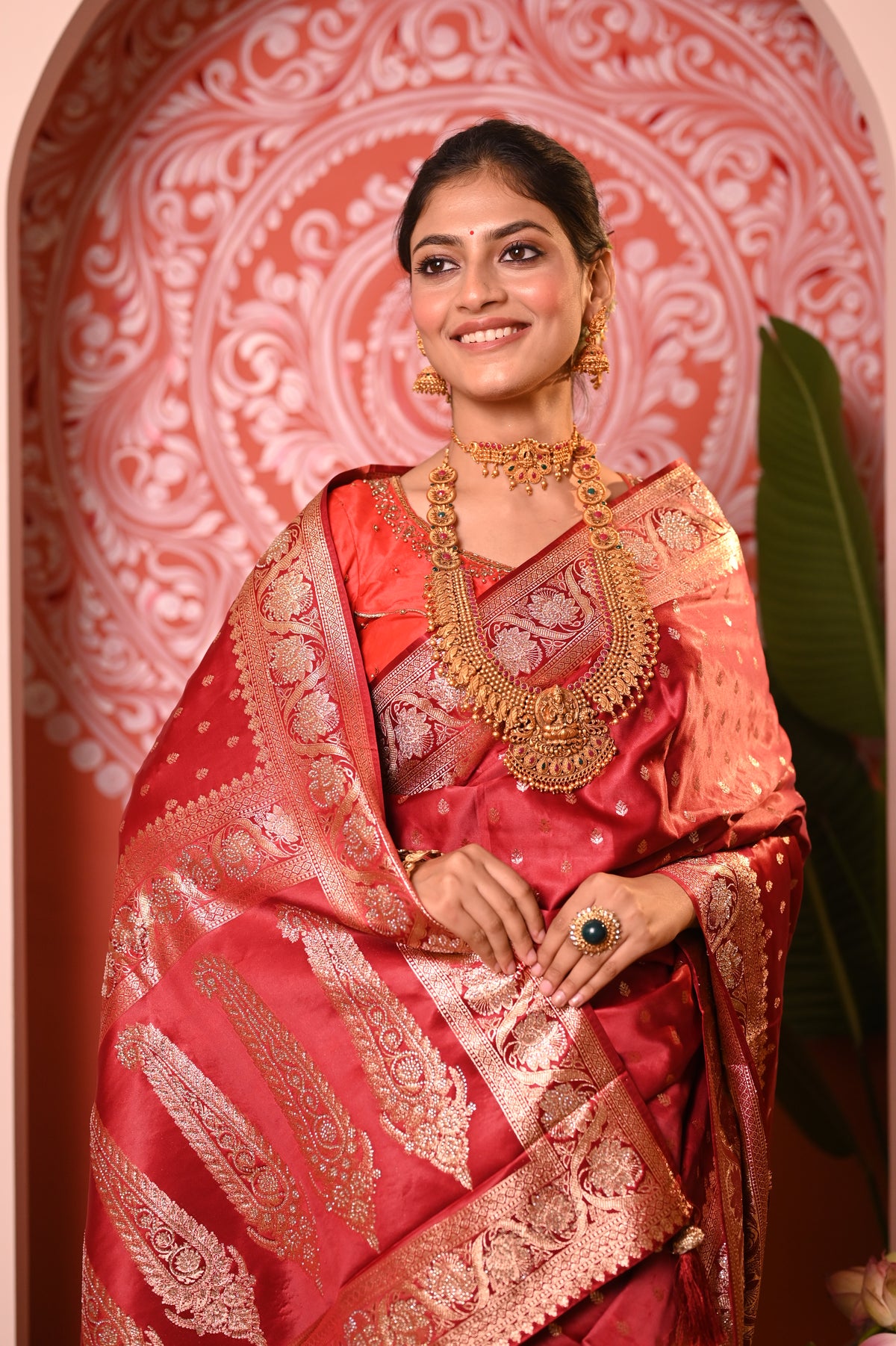 Nevash Dola Silk Gold Zari Butti Saree